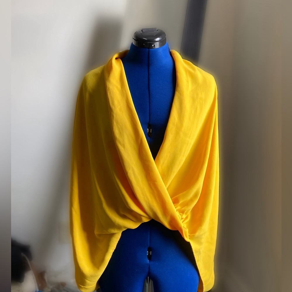 TRINA TURK BLOUSE (XS)